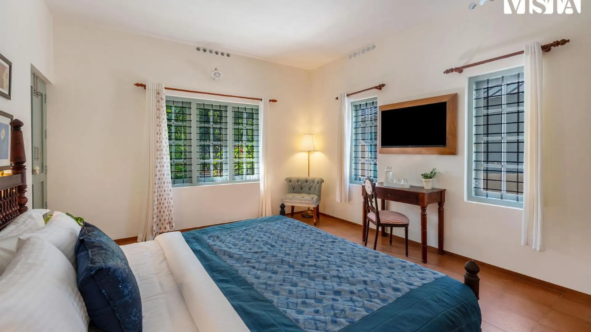 Stayvista At Catherine Cottage With Heater & Board Game Munnar